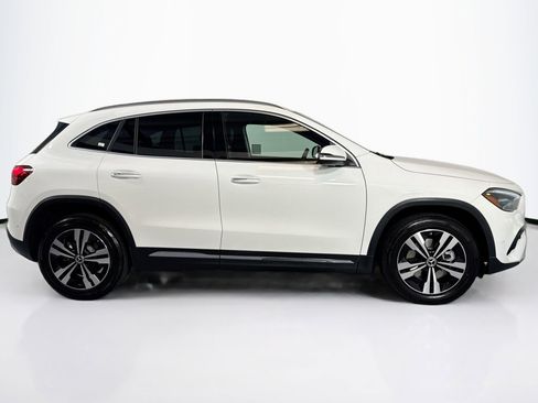 Used 2025 Mercedes-Benz GLA 250 4MATIC w/ Winter Package image 4