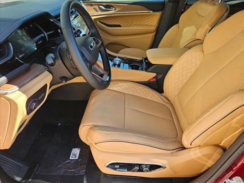 New 2025 Jeep Grand Cherokee L Summit image 4