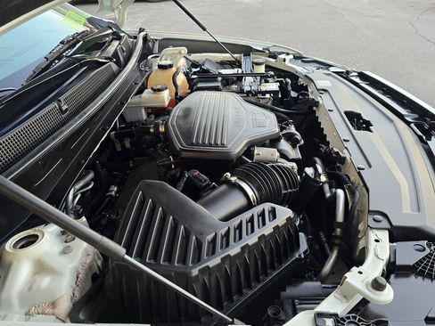 Used 2020 Cadillac XT6 Premium Luxury image 31