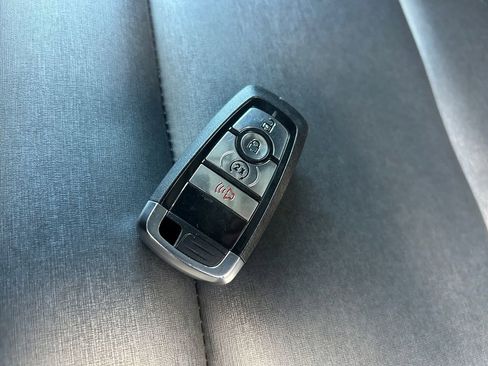 Used 2025 Ford Bronco Badlands AWD/4WD image 34