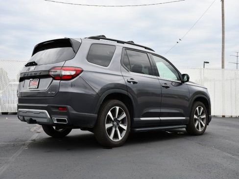 Used 2024 Honda Pilot Elite image 7