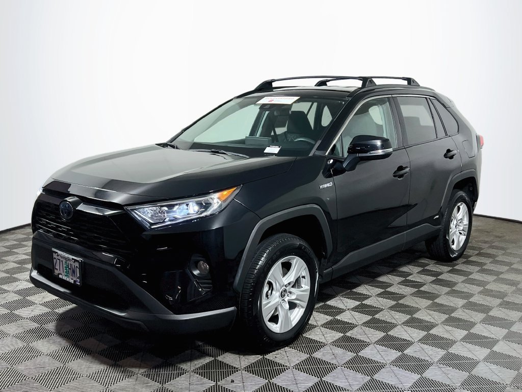 Certified 2021 Toyota RAV4 XLE AWD/4WD image 3