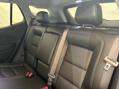 Used 2024 GMC Terrain SLT AWD/4WD image 11
