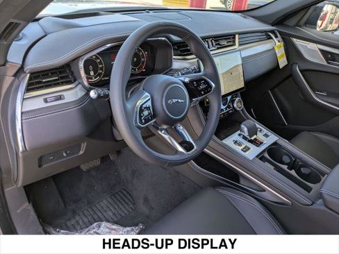 New 2026 Jaguar F-PACE R-Dynamic S image 7