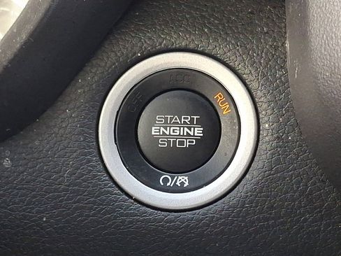 Certified 2022 RAM 1500 Big Horn image 22