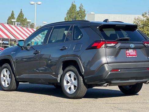 Used 2020 Toyota RAV4 LE w/ All Weather Liner Package AWD/4WD image 7