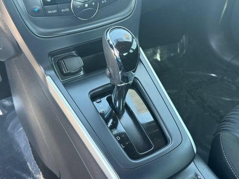 Used 2019 Nissan Sentra SV FWD image 23