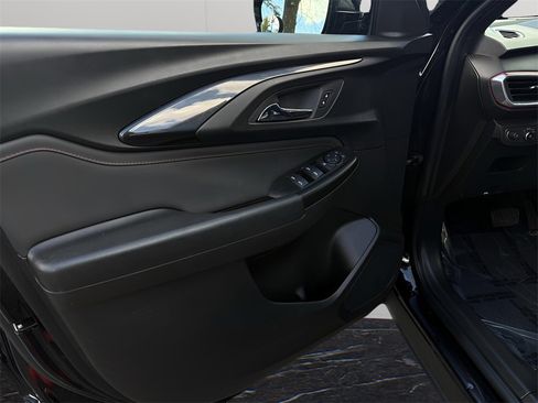 Used 2023 Chevrolet TrailBlazer RS image 13