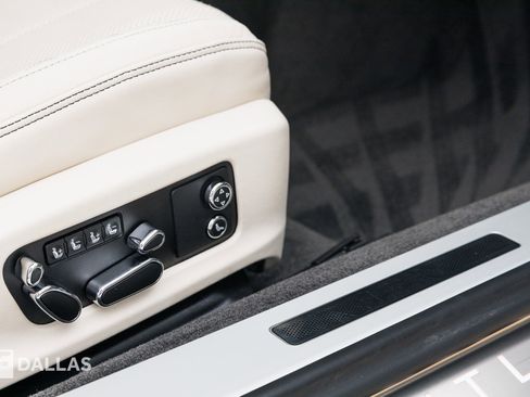 Used 2022 Bentley Continental GT image 34