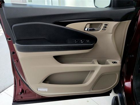 Used 2019 Honda Pilot Elite image 35