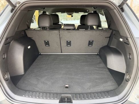 Used 2025 Chevrolet Equinox ACTIV w/ Safety and Technology Package image 27