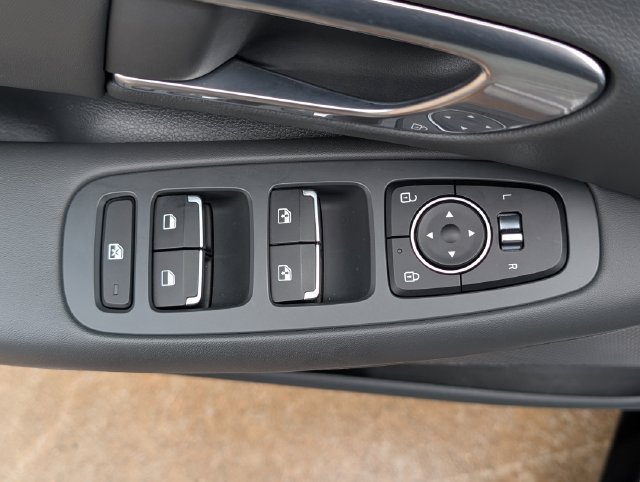 Used 2023 Hyundai Sonata SEL Plus FWD image 17