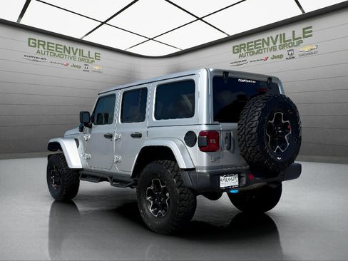 Used 2024 Jeep Wrangler Unlimited Sahara AWD/4WD image 5