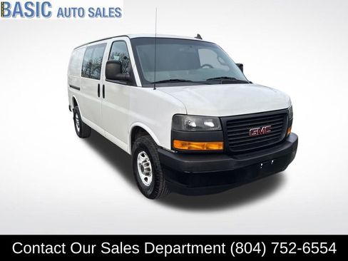 Used 2018 GMC Savana 3500 Work Van w/ Driver Convenience Package image 3