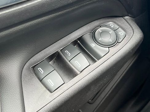 Used 2020 Chevrolet Equinox Premier w/ Premier Redline Edition image 38