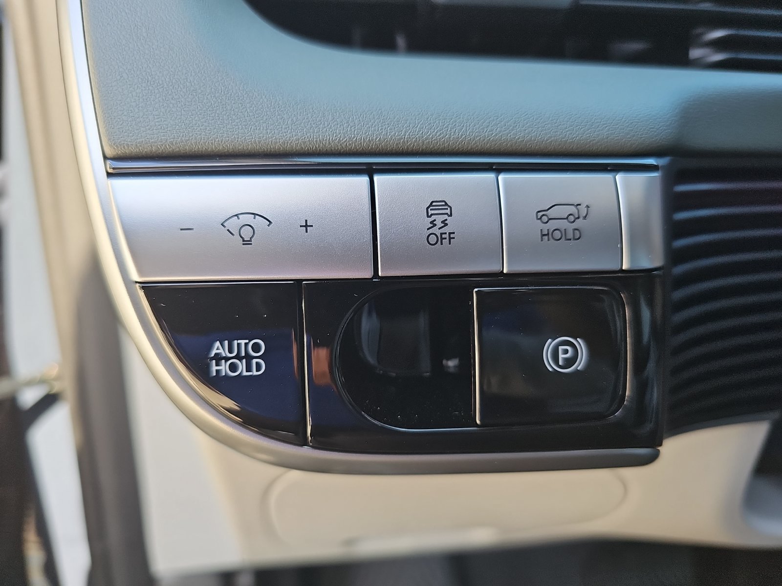 Certified 2024 Hyundai Ioniq 5 Limited RWD image 31