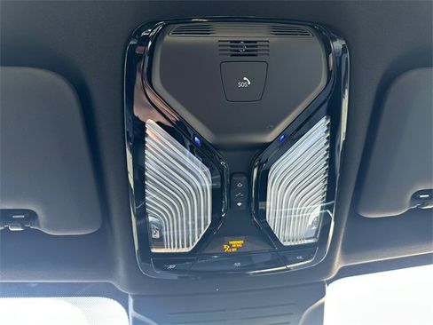 Used 2026 BMW X5 xDrive40i w/ M Sport Package image 40