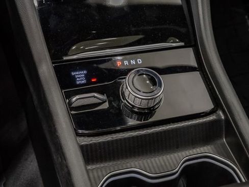 Certified 2024 Jeep Grand Cherokee L Limited w/ Luxury Tech Group II AWD/4WD image 20