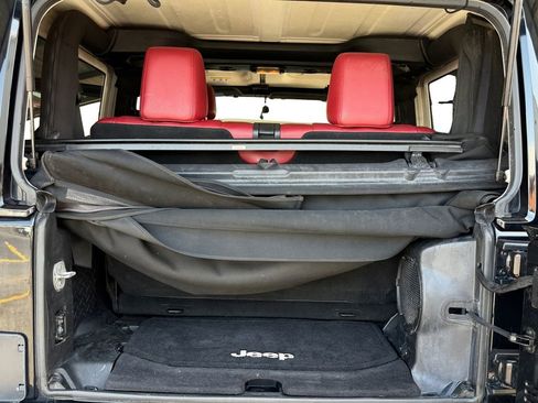 Used 2013 Jeep Wrangler Rubicon AWD/4WD image 19
