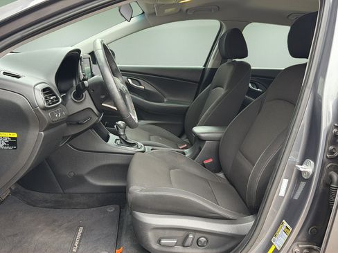 Used 2018 Hyundai Elantra GT w/ Style Package 02 FWD image 15