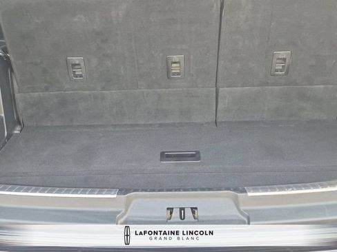 Used 2020 Lincoln Navigator Reserve w/ Equipment Group 208A Reserve AWD/4WD image 29