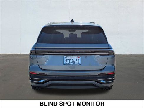 Used 2025 Lincoln Nautilus Black Label AWD/4WD image 4