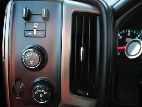 Used 2018 GMC Sierra 1500 Denali w/ Denali Ultimate Package image 20