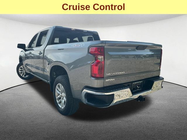 Used 2022 Chevrolet Silverado 1500 LT AWD/4WD image 10