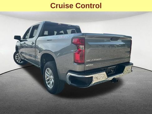 Used 2022 Chevrolet Silverado 1500 LT AWD/4WD image 10