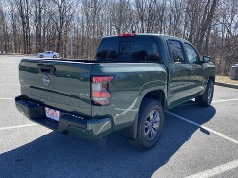 New 2025 Nissan Frontier SV image 8