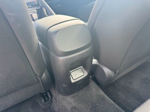 Used 2026 Hyundai Elantra Sport FWD image 18