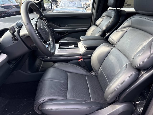 New 2027 Lincoln Navigator L Reserve w/ Jet Appearance Package AWD/4WD image 22