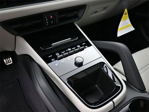 New 2025 Porsche Cayenne S image 11