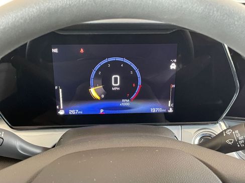 Used 2025 Chevrolet Trax LT image 39