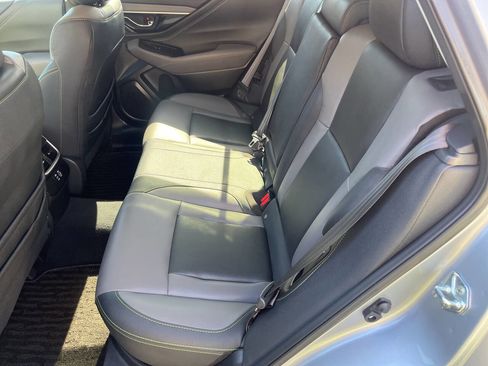 Used 2025 Subaru Outback Onyx Edition image 12