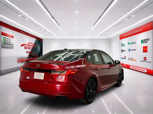 Used 2025 Toyota Camry XSE FWD image 8