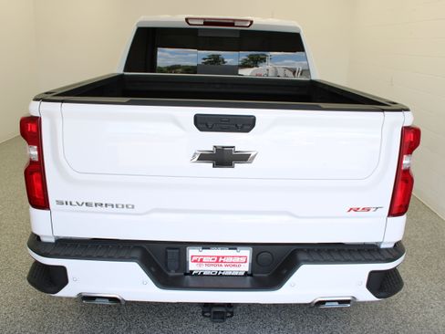 Used 2025 Chevrolet Silverado 1500 RST AWD/4WD image 8