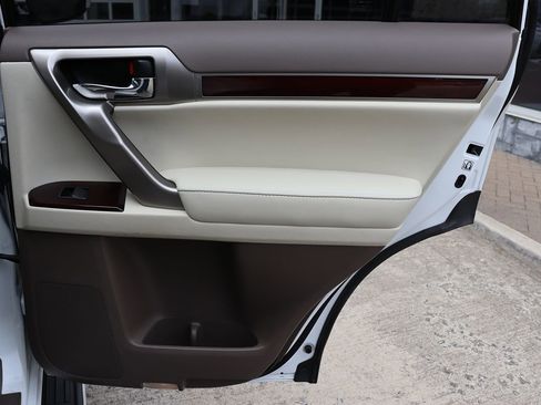 Used 2017 Lexus GX 460 Premium image 50