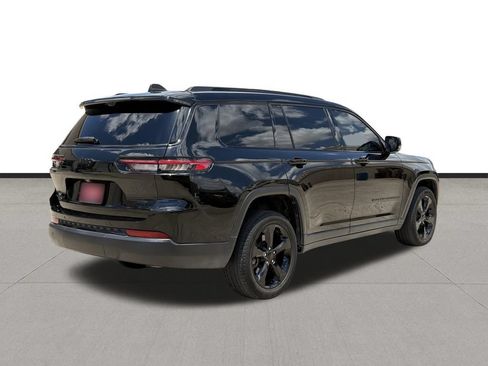 Used 2023 Jeep Grand Cherokee L Limited w/ Luxury Tech Group II AWD/4WD image 5