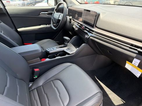 New 2026 Kia Sportage SX FWD image 23
