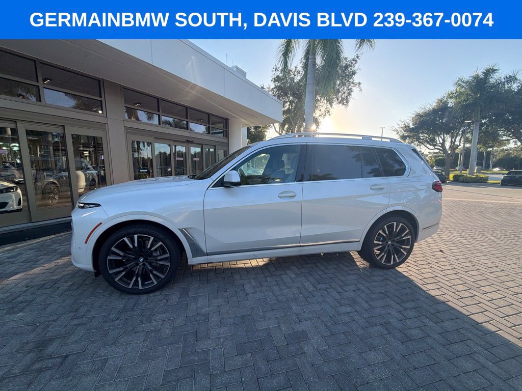 Used 2027 BMW X7 xDrive40i w/ Premium Package AWD/4WD image 4