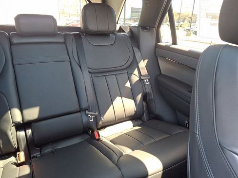 New 2026 Land Rover Range Rover Sport Dynamic SE AWD/4WD image 17