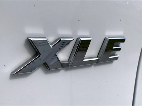 Used 2024 Toyota RAV4 XLE FWD image 8