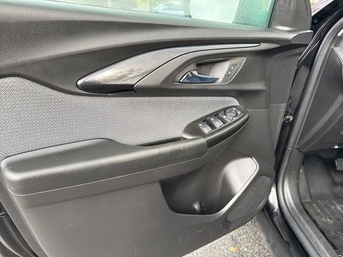 Used 2022 Chevrolet TrailBlazer LS image 5