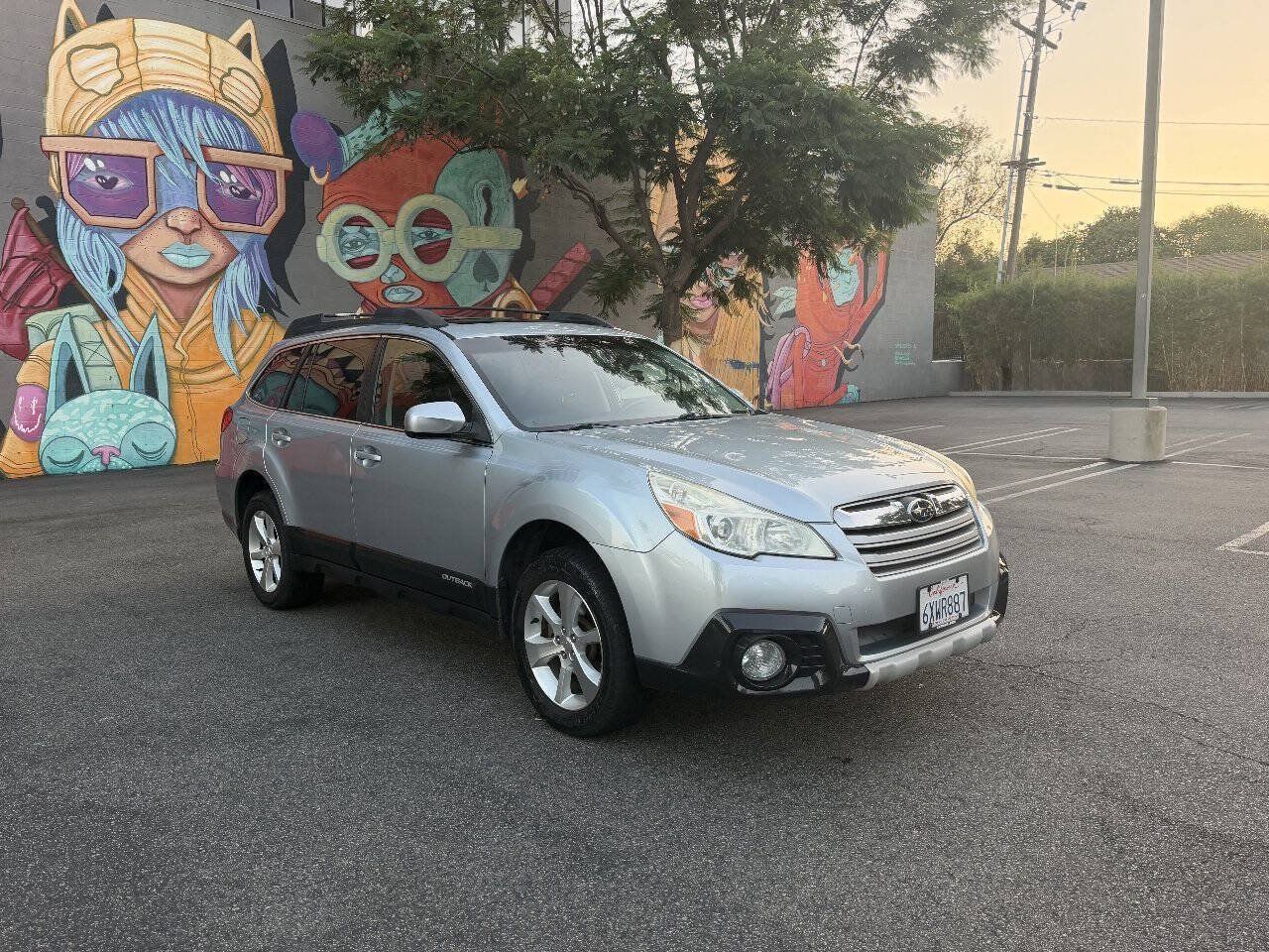 Used 2013 Subaru Outback 2.5i Limited AWD/4WD image 8