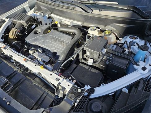 Used 2024 GMC Terrain SLT image 18