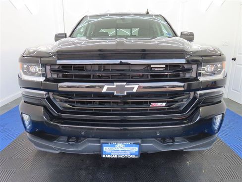 Used 2018 Chevrolet Silverado 1500 LTZ Z71 w/ Midnight Edition AWD/4WD image 3