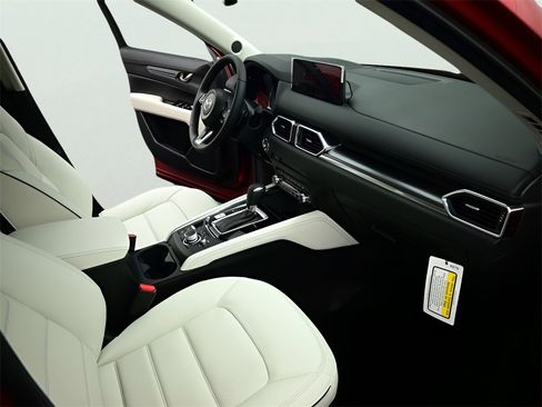 New 2025 MAZDA CX-5 AWD 2.5 S w/ Premium Plus Pkg image 6