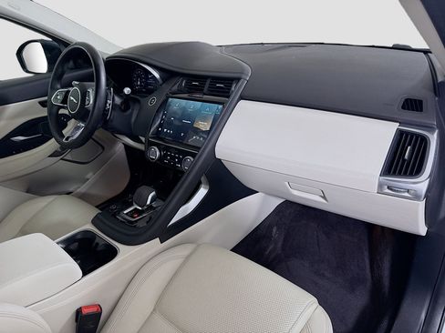 Used 2021 Jaguar E-PACE SE image 30