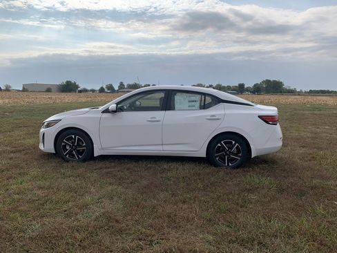 New 2025 Nissan Sentra SV w/ All-Weather Package image 8